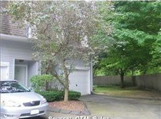 2 Northbrook Ct, East Hartford, CT 06108