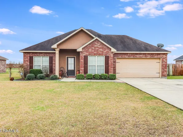 1094 Bridgetowne Ln, Breaux Bridge, LA 70517