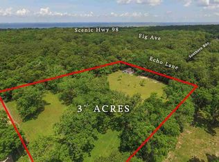 19223 Hankins Ln, Fairhope, AL 36532