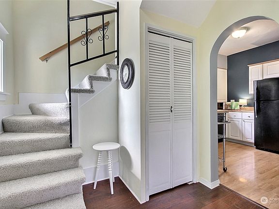 5th image of 3716 S Sheridan Avenue