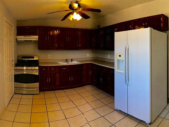 4th image of 3718 W Wier Ave