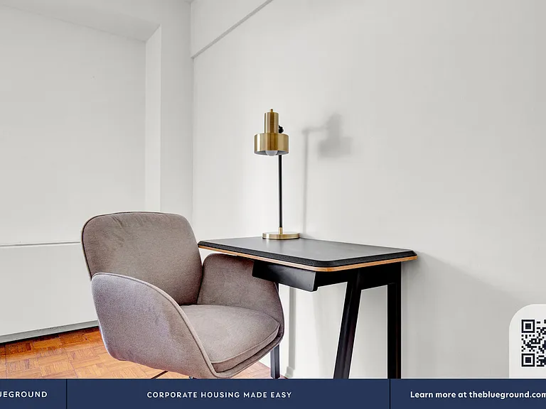360 W 34th St #Townhouse 10 — Photo 5