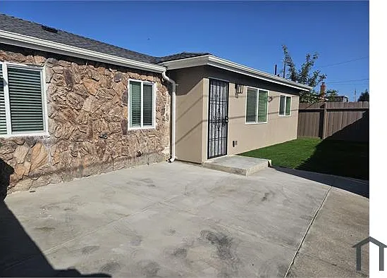 10200 E St — Photo 13