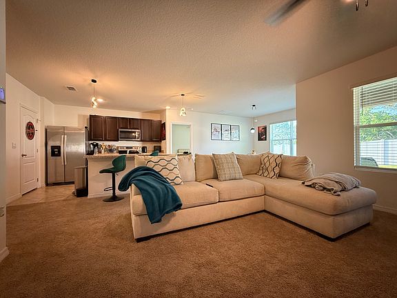 2nd image of 1840 Henin Cir