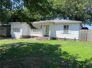 2106 W 5th St, Coffeyville, KS 67337