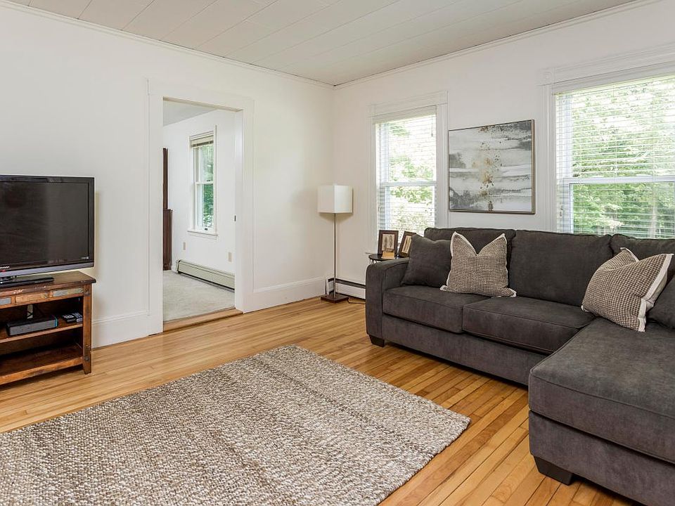 True St Apartment 2 True St Freeport ME Zillow