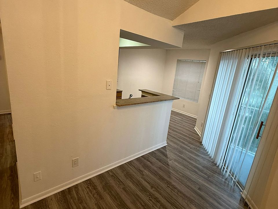 1st image of 11574 Westwood Blvd APT 1133