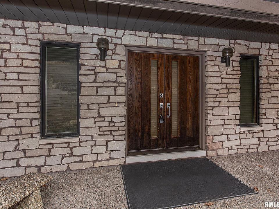 1 Walbrier Ct, Le Claire, IA 52753 Zillow