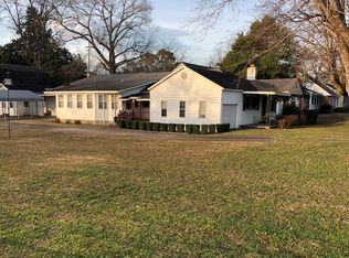 1012 4th St, Tuscumbia, AL 35674