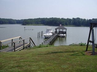 91 Burch Rd, Urbanna, VA 23175