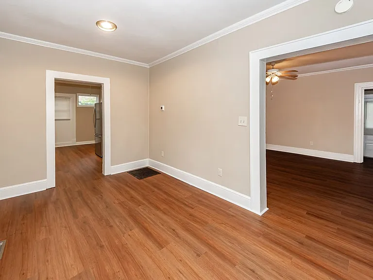 1623 Juniper St — Photo 2