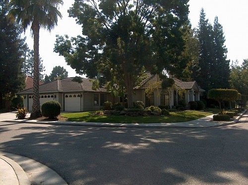 1st image of 2323 SW Cottonwood Cir