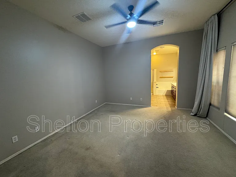 21163 W Sunrise Ln — Photo 6