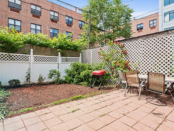 5th image of 272 Quincy St #1