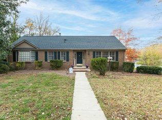 1300 Hempshire Ct, High Point, NC 27262