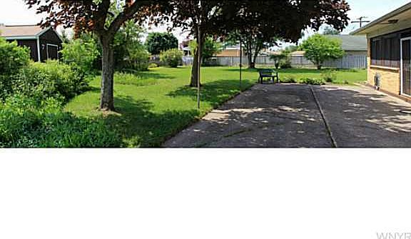 4th image of 12 Seminole Ln