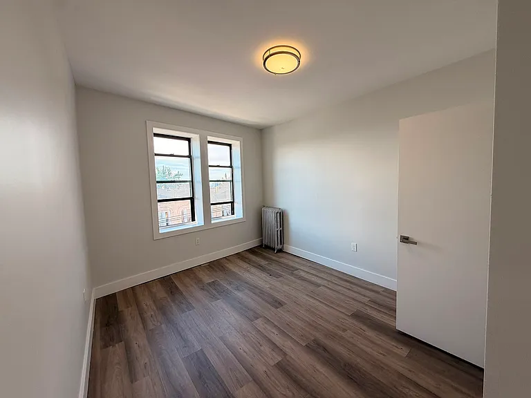 156 Bergen Ave #45E — Photo 5
