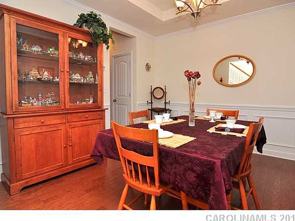 3rd image of 5800 Newmill Way