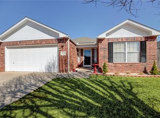 9707 Bradford Pl, Midwest City, OK 73130