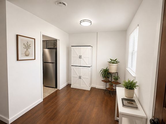 4th image of 1217 Towncreek Dr