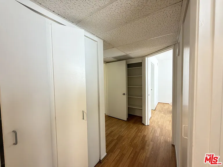 326 S Manhattan Pl #104 — Photo 9