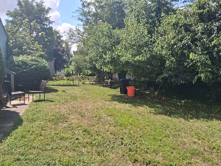 1008 Prince Ave — Photo 13