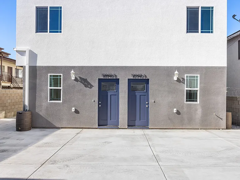 10936 S Osage Ave #A — Photo 43