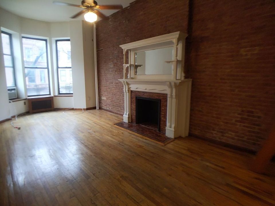 1st image of 26 W 75th St APT 3A
