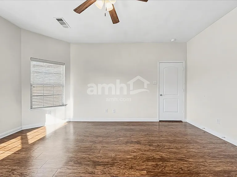 1211 Arizona Dr — Photo 10