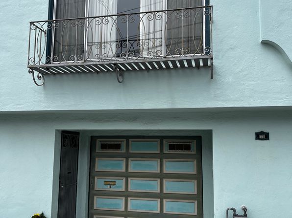 16 Saint Charles Ave