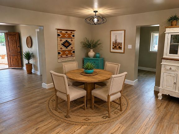 5th image of 819 Ninita St