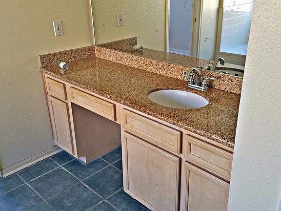 5th image of 5735 Alece Ln