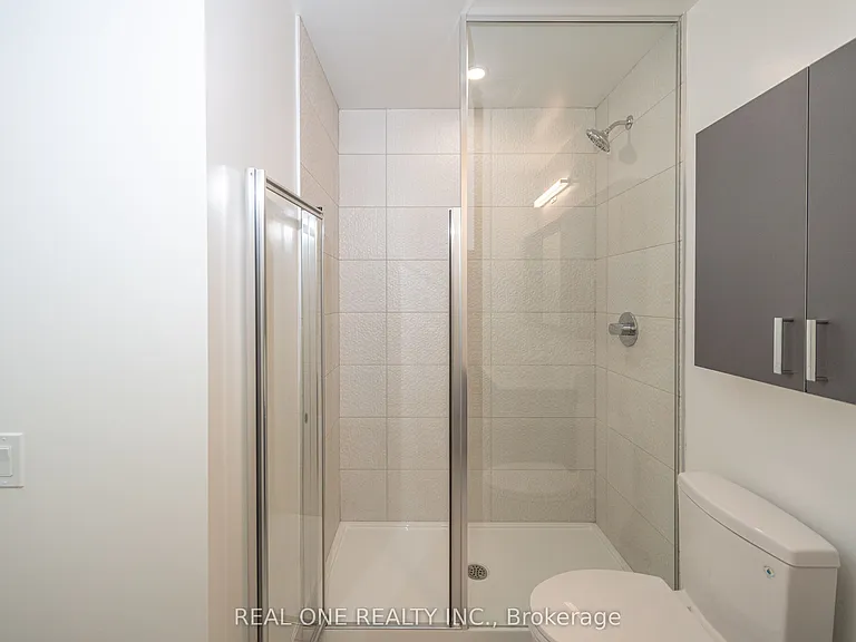 30 Upper Mall Way #1408 — Photo 23