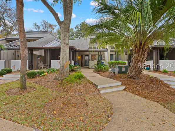 100 Shipyard Dr APT 703, Hilton Head Island, SC 29928