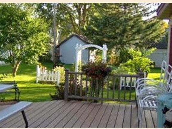 4th image of 402 N DOUGLAS Avenue
