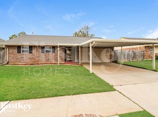 613 S Avery St, Moore, OK 73160