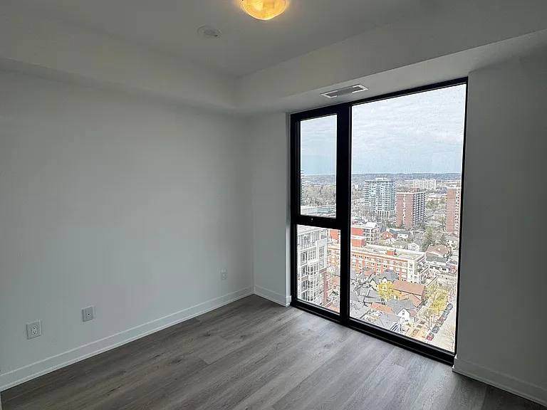 2075 Lakeshore Rd #1810 — Photo 13