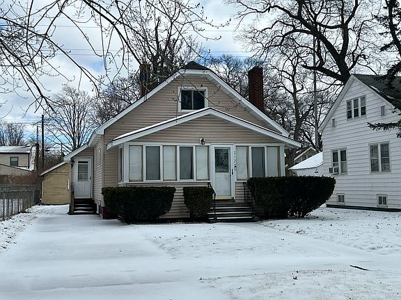 3rd image of 2128 Maffett St