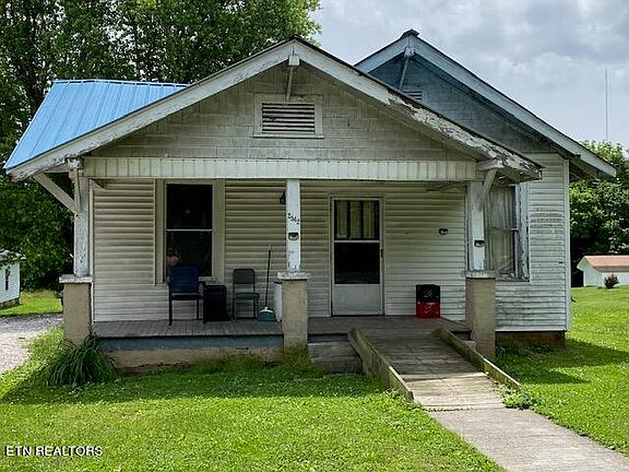 2nd image of 2542 Woodrow Dr
