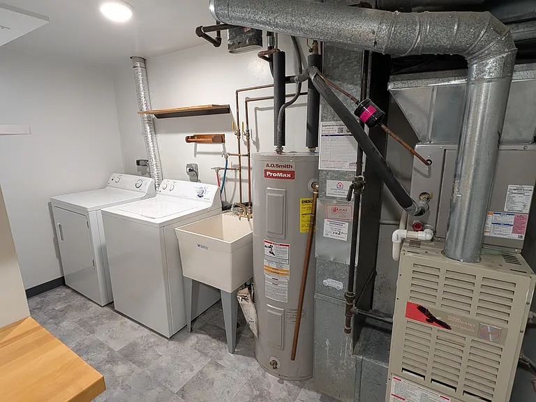 721 Skynob Dr — Photo 25