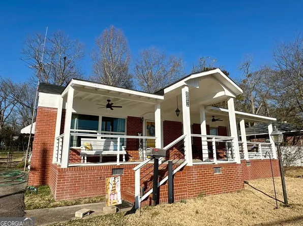 118 Houston St, Barnesville, GA 30204