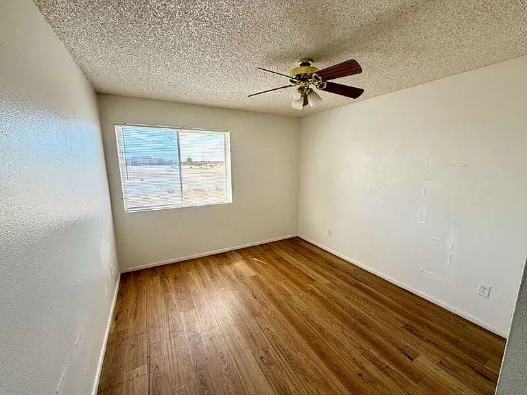 10660 W Concordia Dr #1 — Photo 7