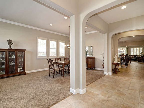 5th image of 3510 Hazeltine Ln