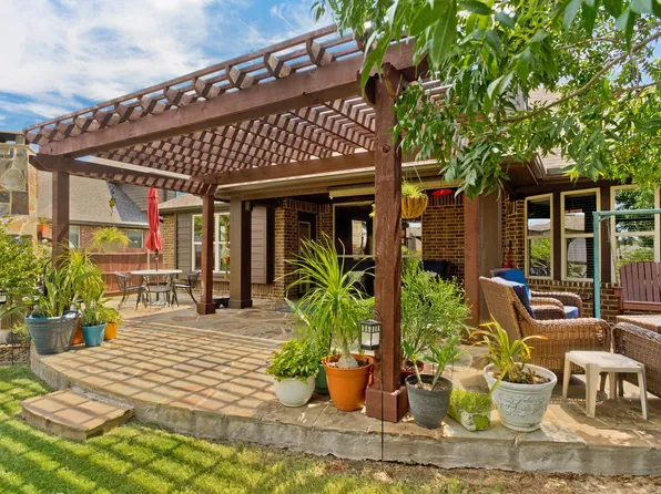 1116 Cardinal Ridge Rd, Burleson, TX 76028