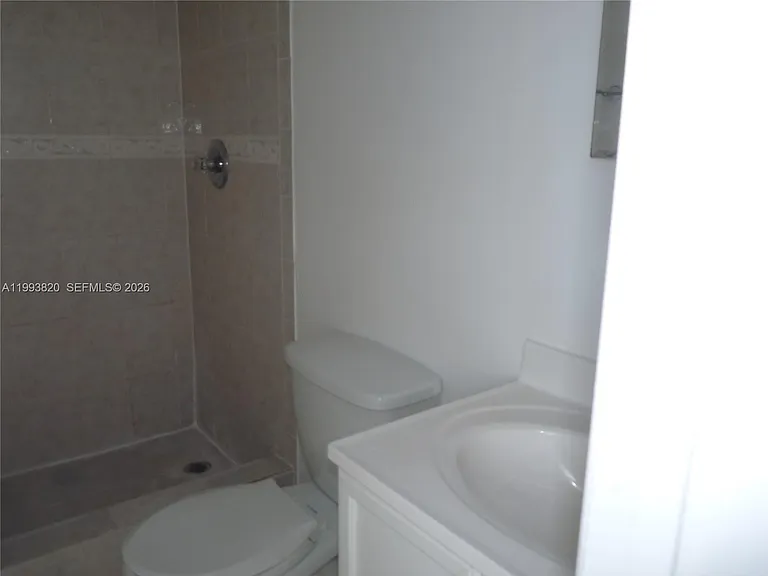 14611 N Kendall Dr #304L — Photo 20