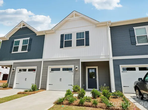 9037 Foggy Brook Loop, Charlotte, NC 28216
