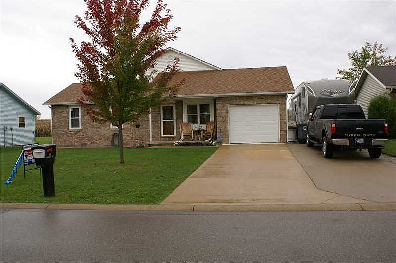 1st image of 735 Barbara Dr