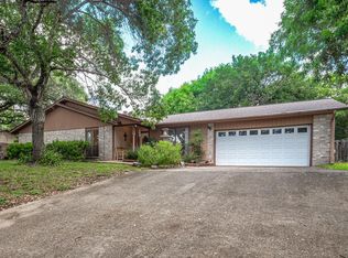 205 Oakview Dr, Kerrville, TX 78028