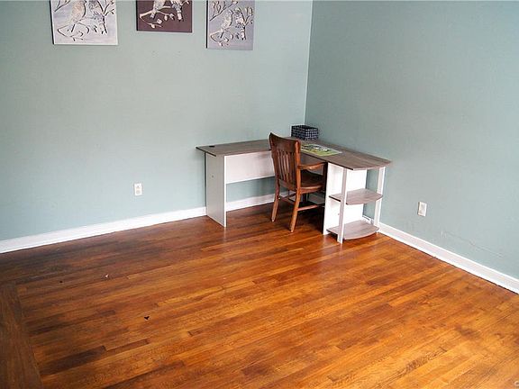 5th image of 9703 Gardenia Dr