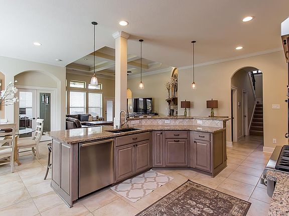 5th image of 24203 Olivara Ln